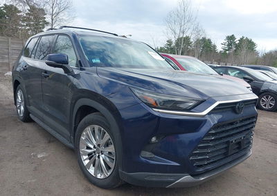 2025 Toyota Grand Highlander Platinum, daño Trasero, Iaai lote 44860856