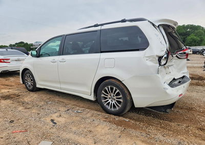 2020 Toyota Sienna Xle Premium 8-passenger, Rear End damage, Copart lot 53040086, photo 2 of 13