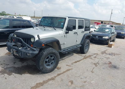 2007 Jeep Wrangler Unlimited X, Normal Wear & Tear damage, Iaai lot 44693010, photo 2 of 17