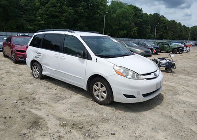 2009 Toyota Sienna Le, daño Lateral derecho, Iaai lote 45181708