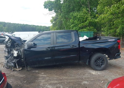 2022 Chevrolet Silverado 1500 4wd  Short Bed Lt Trail Boss, daño Frontal, Iaai lote 45048668, foto 14 de 16