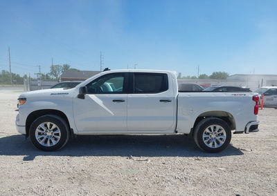 2023 Chevrolet Silverado 1500 4wd  Short Bed Custom, Hail damage, Iaai lot 45070015, photo 14 of 16