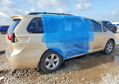 2011 Toyota Sienna Le, uszkodzenie: Bok, Copart lot 57754616, zdjęcie 3 z 14