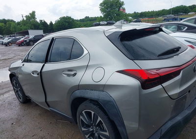2019 Lexus Ux 200, daño Frontal, Iaai lote 45198626, foto 15 de 18
