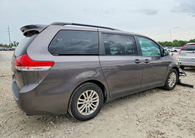 2014 Toyota Sienna Xle 8-passenger, Front End damage, Copart lot 55548636, photo 3 of 14