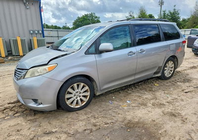 2011 Toyota Sienna Limited 7-passenger, пошкодження: Передня частина, Copart лот 57624656