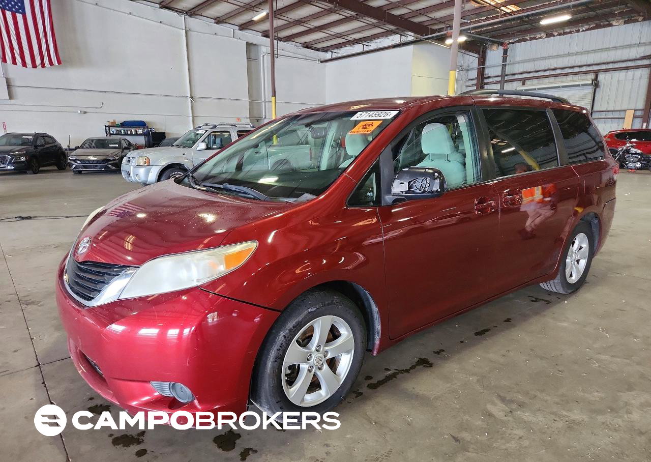 2011 Toyota Sienna Le, uszkodzenie: Mechaniczne, Copart lot 57145926