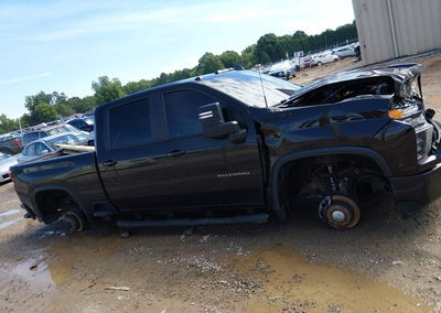 2021 Chevrolet Silverado 2500hd 4wd  Standard Bed Ltz, daño Frontal, Iaai lote 45217176, foto 13 de 15