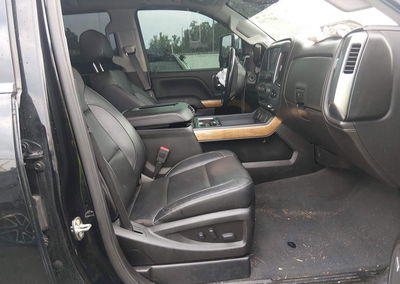 2019 Chevrolet Silverado 2500hd Ltz, Right Front damage, Iaai lot 44977343, photo 5 of 16