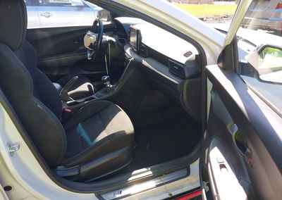 2020 Hyundai Veloster N, daño Frontal, Iaai lote 45132804, foto 5 de 16