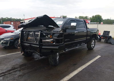 2019 Chevrolet Silverado 2500hd Ltz, Right Front damage, Iaai lot 44977343, photo 2 of 16