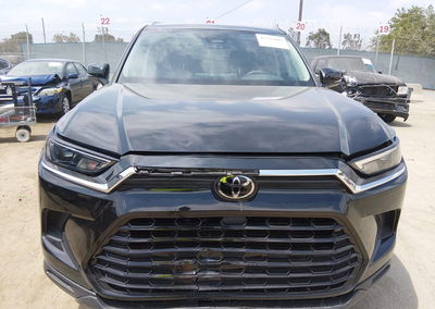 2026 Toyota Grand Highlander Hybrid Xle, пошкодження: Передня частина, Iaai лот 45523803, фото 6 з 16