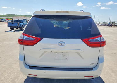 2020 Toyota Sienna Xle Premium 8-passenger, Hail damage, Copart lot 55705426, photo 6 of 13