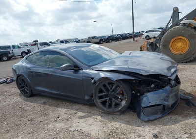 2022 Tesla Model S Dual Motor All-wheel Drive, uszkodzenie: Przód, Iaai lot 44850932, zdjęcie 13 z 18