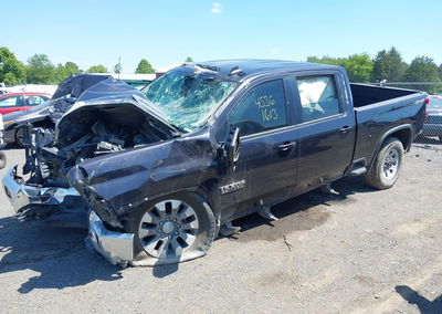 2024 Chevrolet Silverado 2500hd, uszkodzenie: Przód, Iaai lot 45361613, zdjęcie 2 z 17