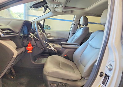 2024 Toyota Sienna Xle, uszkodzenie: Tył, Copart lot 55853566, zdjęcie 7 z 13