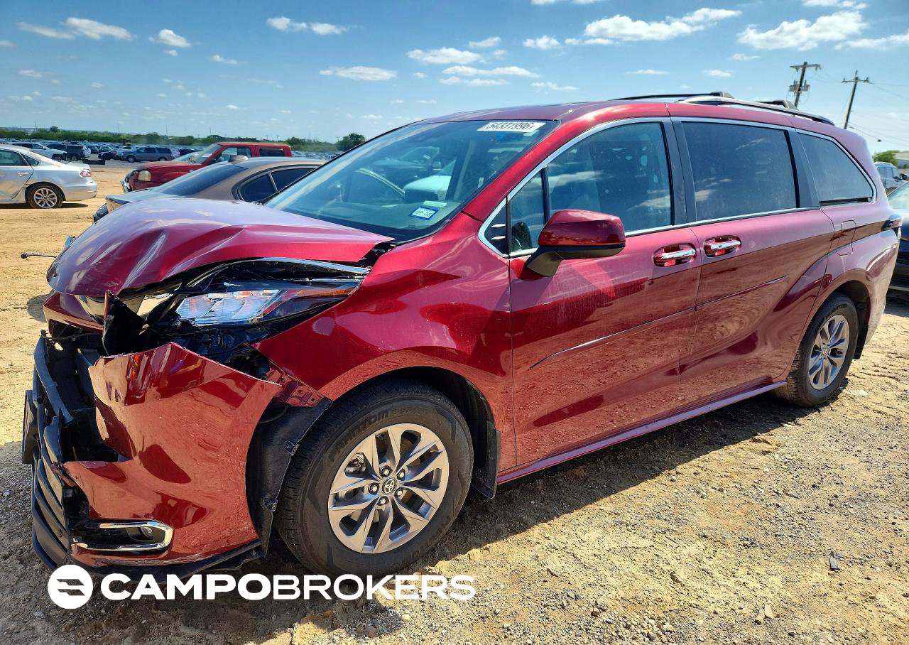 2023 Toyota Sienna Xle, Front End damage, Copart lot 54331996
