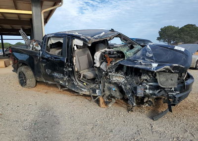 2019 Chevrolet Silverado K1500 Rst, Rollover damage, Copart lot 70751385, photo 4 of 13