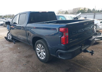 2021 Chevrolet Silverado 1500 2wd  Short Bed Custom, пошкодження: Лівий бік, Iaai лот 43919312, фото 3 з 17