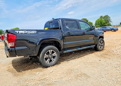 2016 Toyota Tacoma Trd Sport, пошкодження: Передня частина, Copart лот 53194586, фото 3 з 15
