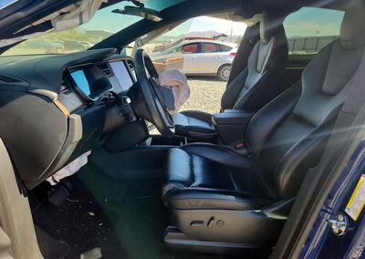 2020 Tesla Model X, daño Frontal, Copart lote 57231956, foto 7 de 14