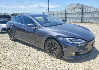 2019 Tesla Model S, daño Lateral, Copart lote 56632486, foto 4 de 12