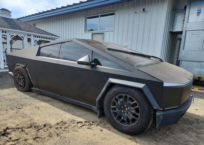 2024 Tesla Cybertruck, daño Trasero, Copart lote 50988566, foto 4 de 13