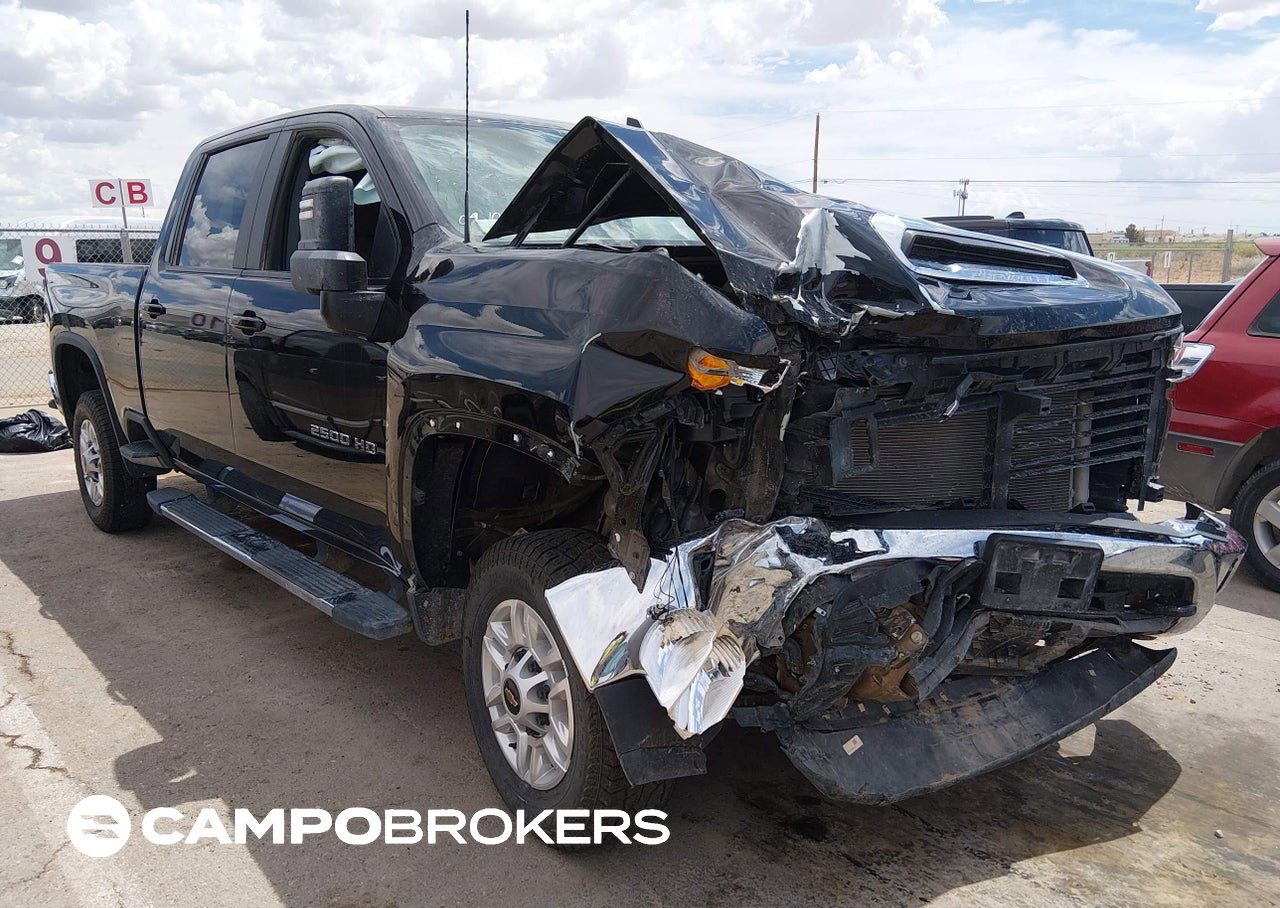 2025 Chevrolet Silverado 2500hd 4wd  Standard Bed Lt, Right Front damage, Iaai lot 44824487