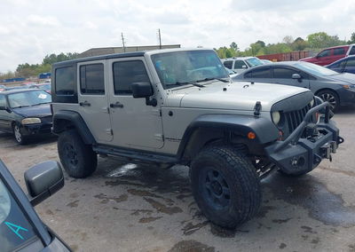 2007 Jeep Wrangler Unlimited X, Normal Wear & Tear damage, Iaai lot 44693010, photo 13 of 17