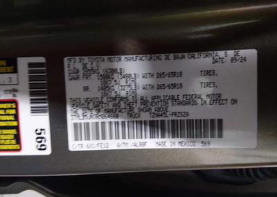 2024 Toyota Tacoma Trd Sport, daño Trasero, Iaai lote 44921472, foto 9 de 22