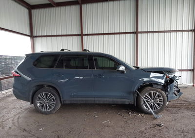 2026 Toyota Grand Highlander Hybrid Max Platinum, пошкодження: Передня частина, Iaai лот 44987068, фото 13 з 16
