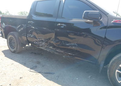 2022 Chevrolet Silverado 1500 4wd  Short Bed Rst, daño Lateral derecho, Iaai lote 44935199, foto 6 de 16