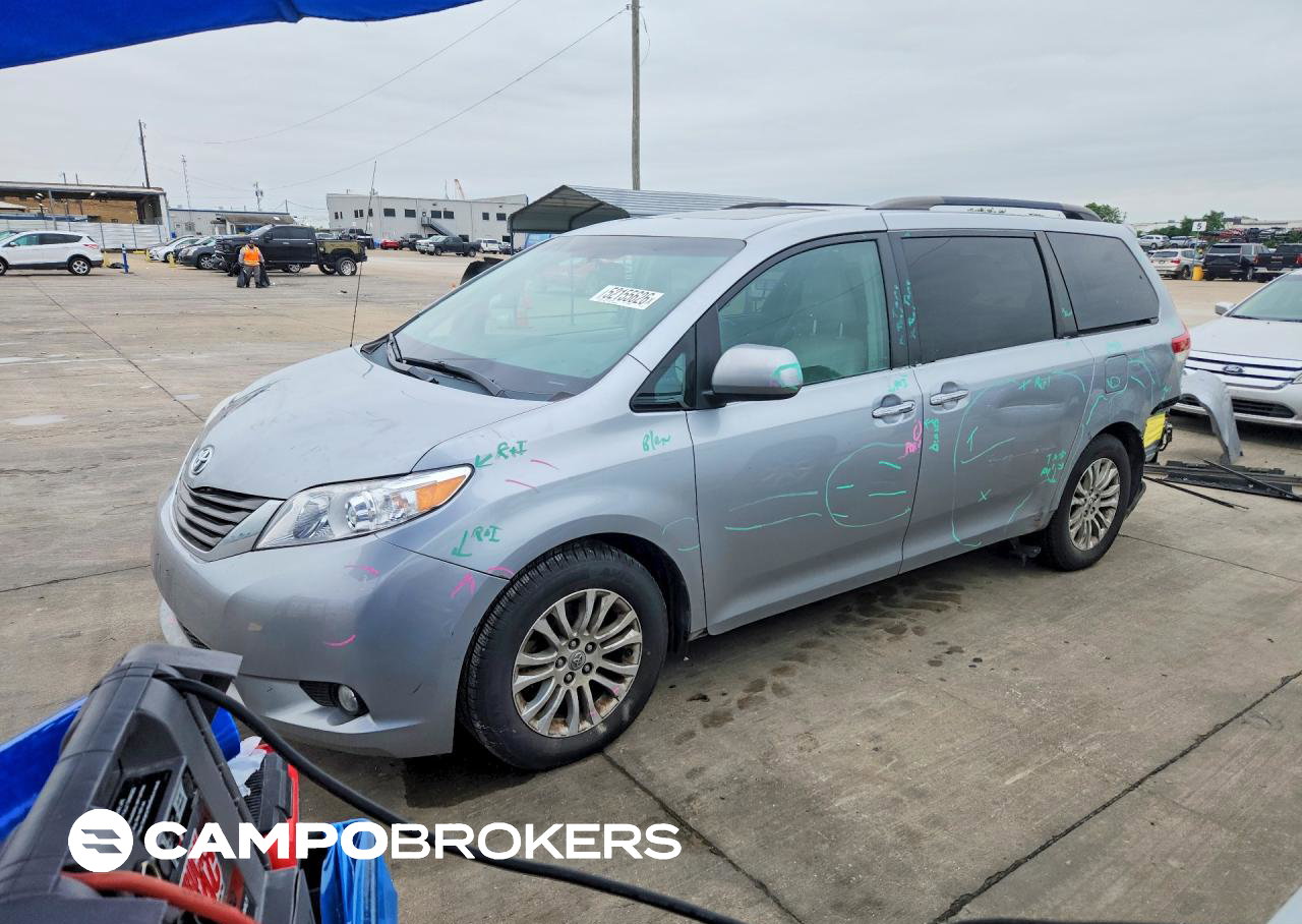 2014 Toyota Sienna Xle 8-passenger, daño Trasero, Copart lote 52155626