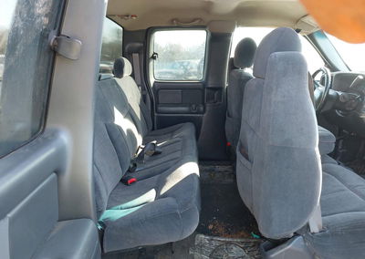 2001 Chevrolet Silverado 1500 Ls, daño Trasero derecho, Iaai lote 44277343, foto 8 de 11