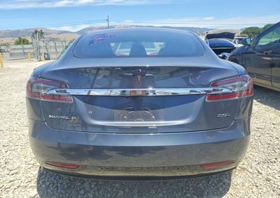 2019 Tesla Model S, daño Lateral, Copart lote 56632486, foto 6 de 12
