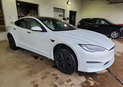 2021 Tesla Model S, daño Bajos, Copart lote 56642116, foto 4 de 14