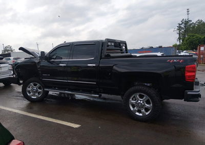2019 Chevrolet Silverado 2500hd Ltz, Right Front damage, Iaai lot 44977343, photo 14 of 16
