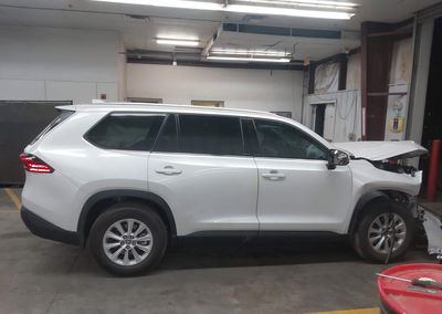 2024 Toyota Grand Highlander Xle, пошкодження: Передня частина, Iaai лот 45112944, фото 13 з 16