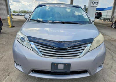 2012 Toyota All Models Sienna, Water/Flood damage, Copart lot 49379256, photo 5 of 13