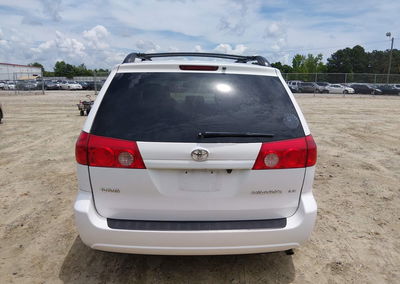 2009 Toyota Sienna Le, daño Lateral derecho, Iaai lote 45181708, foto 16 de 17