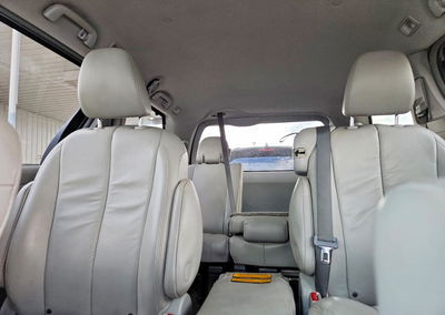 2012 Toyota All Models Sienna, Water/Flood damage, Copart lot 49379256, photo 10 of 13