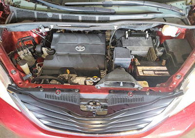 2011 Toyota Sienna Le, uszkodzenie: Mechaniczne, Copart lot 57145926, zdjęcie 12 z 13