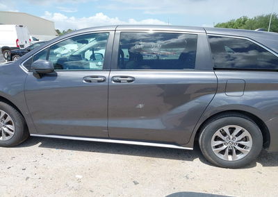 2025 Toyota Sienna Le, uszkodzenie: Normal Wear & Tear, Iaai lot 45345448, zdjęcie 14 z 16