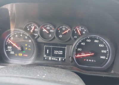 2021 Chevrolet Silverado 1500 4wd  Short Bed Custom, daño Lateral derecho, Iaai lote 44090575, foto 7 de 16