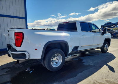 2024 Chevrolet Silverado K3500 High Country, uszkodzenie: Drobne wgniecenia/zarysowania, Copart lot 41758616, zdjęcie 3 z 12