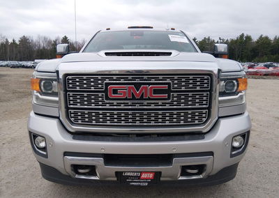 2019 Gmc Sierra 3500hd Denali, пошкодження: Правий бік, Iaai лот 44921586, фото 13 з 21
