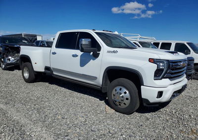 2024 Chevrolet Silverado K3500 High Country, uszkodzenie: Drobne wgniecenia/zarysowania, Copart lot 41758616, zdjęcie 4 z 12