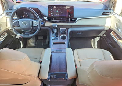 2023 Toyota Sienna Xle, Front End damage, Copart lot 54331996, photo 8 of 13