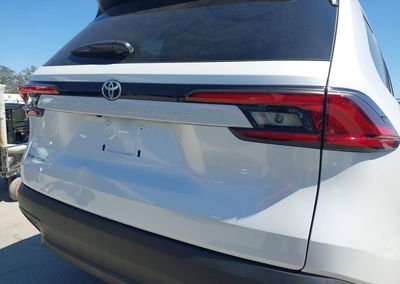 2025 Toyota Grand Highlander Hybrid Le, Rear damage, Iaai lot 45397526, photo 6 of 16