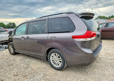 2014 Toyota Sienna Xle 8-passenger, Front End damage, Copart lot 55548636, photo 2 of 14